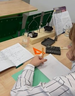 ШМО естественно-научного цикла учителем физики проведено соревновательное занятие внеурочной деятельности по программе «Физика в задачах и экспериментах» ШМО естественно-научного цикла учителем физики проведено соревновательное занятие внеурочной деятельности по программе «Физика в задачах и экспериментах».